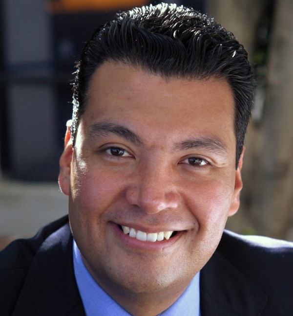 Alex Padilla Calls For Next Covid Relief Bill To Contain A Pathway To Citizenship For “Undocumented Essential&nbsp;Workers”