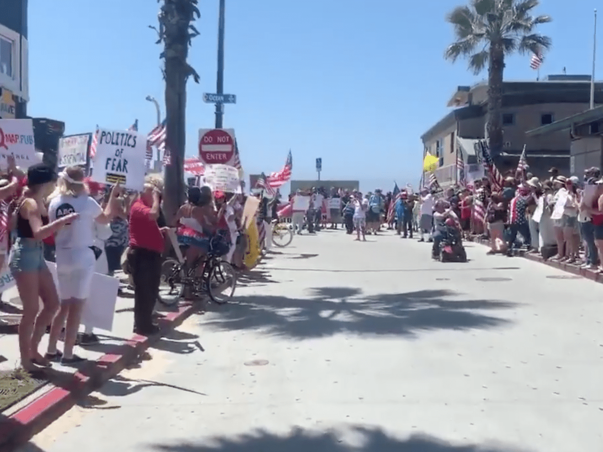 VIDEO: Weekend Protests Against Lock Down Orders In Pacific&nbsp;Beach